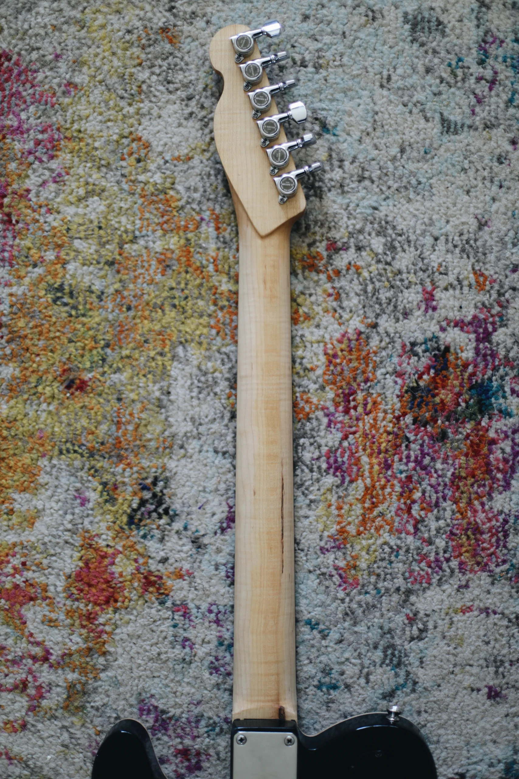 Clarus AS | Tobacco Burst — detail